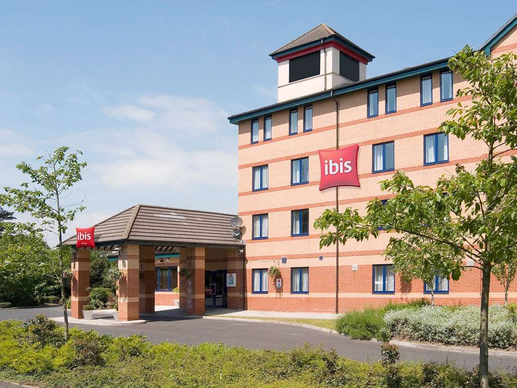 Ibis Lincoln Hotel 2*